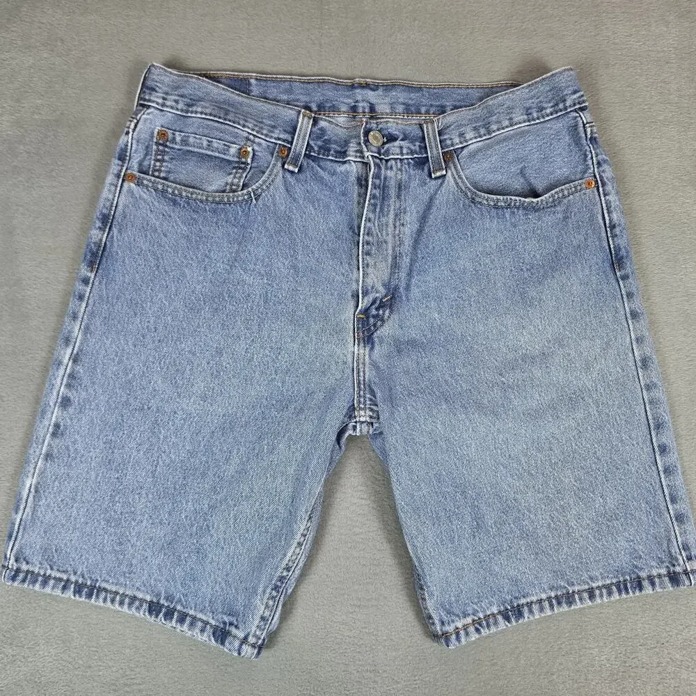 Levi's 550 Relaxed Fit Denim Shorts Men's Size 36 Light Wash Blue Jean Shorts